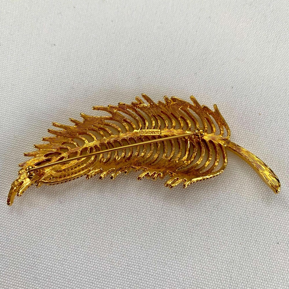 Vintage Monet Brooch - Picture 6 of 7